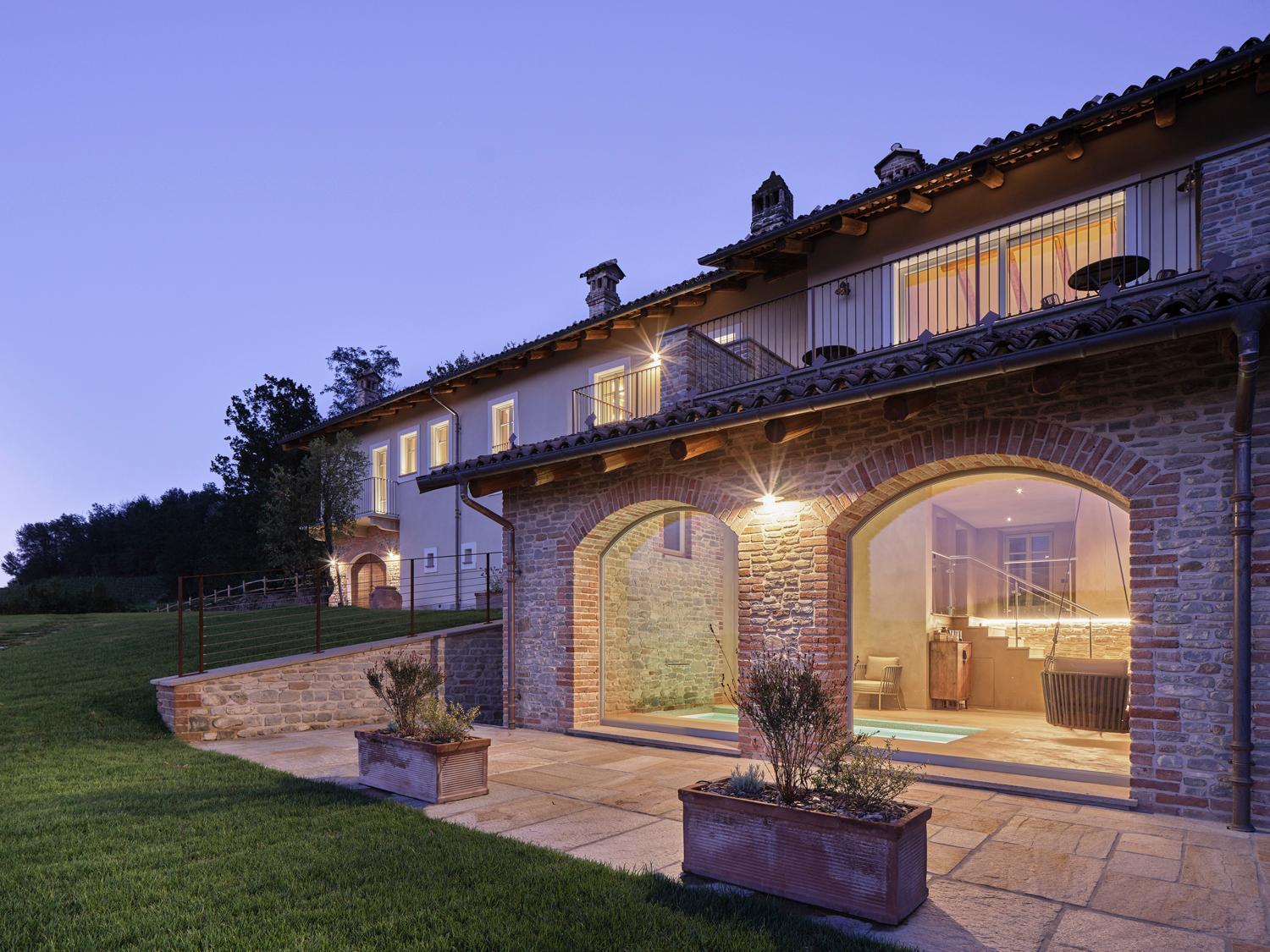 Tenuta Bussia - Wine Relais & Spa Monforte dʼAlba Exterior foto